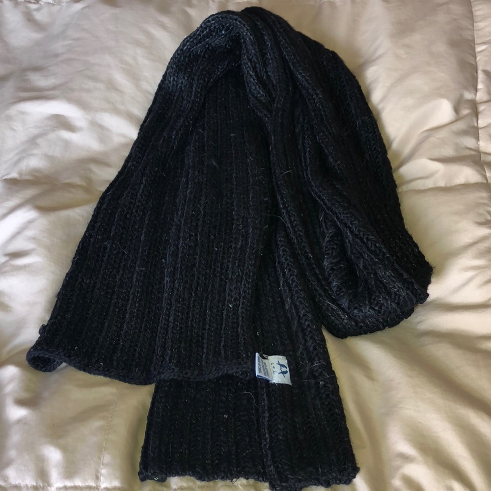 Chloe & Isabel sparkling black scarf
